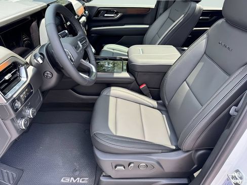 New 2026 GMC Yukon Denali w/ Sun & Power Step Package RWD image 8