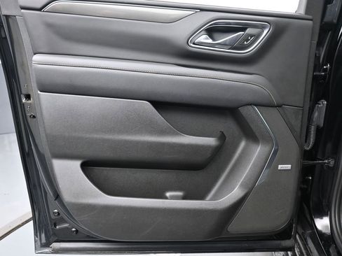 Used 2023 GMC Yukon XL AT4 w/ Max Trailering Package image 18