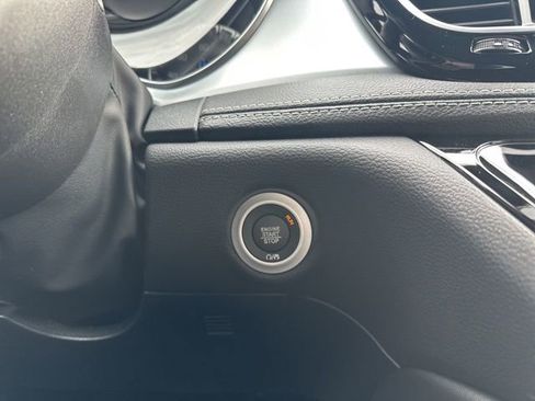 New 2026 Chrysler Pacifica Limited w/ S Appearance Package image 15