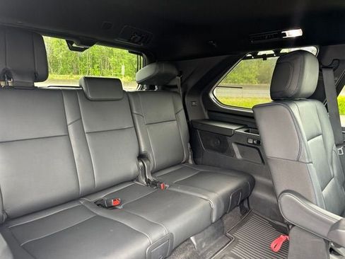 Used 2025 Toyota Sequoia Platinum AWD/4WD image 18