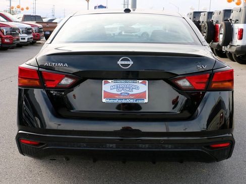 Used 2023 Nissan Altima 2.5 SV image 6