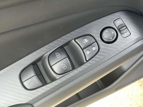 New 2025 Nissan Altima 2.5 SV image 17