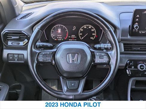 Certified 2023 Honda Pilot TrailSport image 15