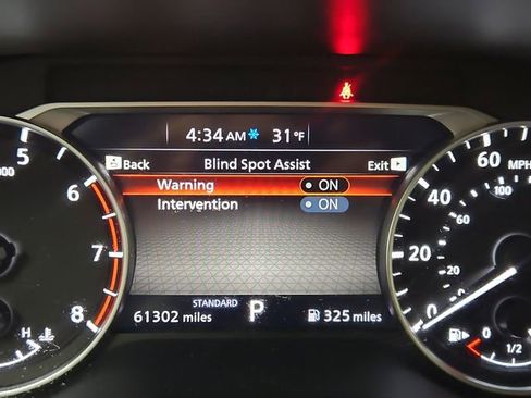 Used 2023 Nissan Rogue SV image 41