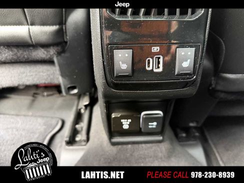 Certified 2022 Jeep Compass Limited w/ (RED) Package image 35