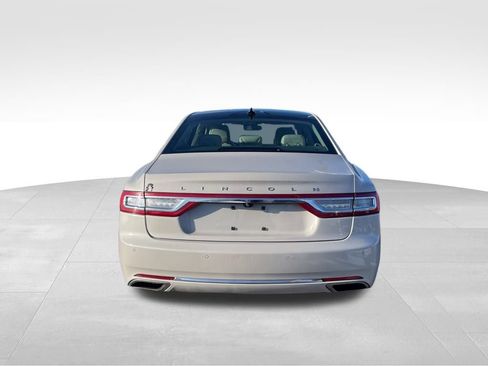 Used 2020 Lincoln Continental AWD w/ Premium Package image 4