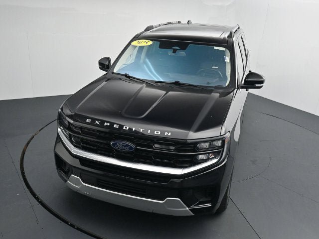 Used 2025 Ford Expedition Platinum AWD/4WD image 37