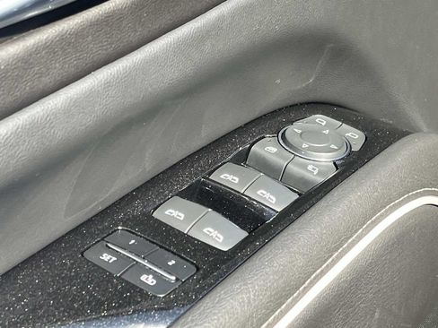 Used 2021 Cadillac Escalade Sport w/ Driver Assist Tech Package AWD/4WD image 26