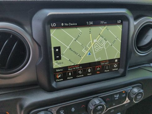 Used 2022 Jeep Wrangler Unlimited Sport AWD/4WD image 13