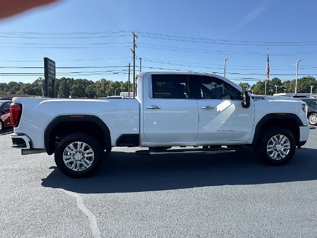 Used 2022 GMC Sierra 2500 Denali w/ Denali Ultimate Package AWD/4WD image 8