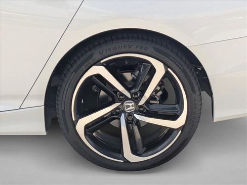 Used 2020 Honda Accord Sport image 16