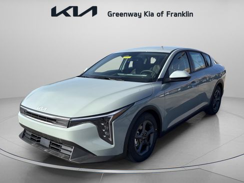 New 2025 Kia K4 LXS image 3