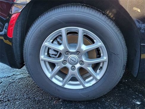 New 2026 Chrysler Pacifica Select image 5