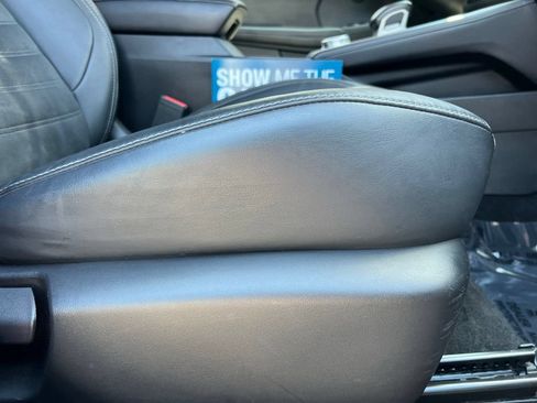 Used 2023 Mitsubishi Outlander SE AWD/4WD image 42