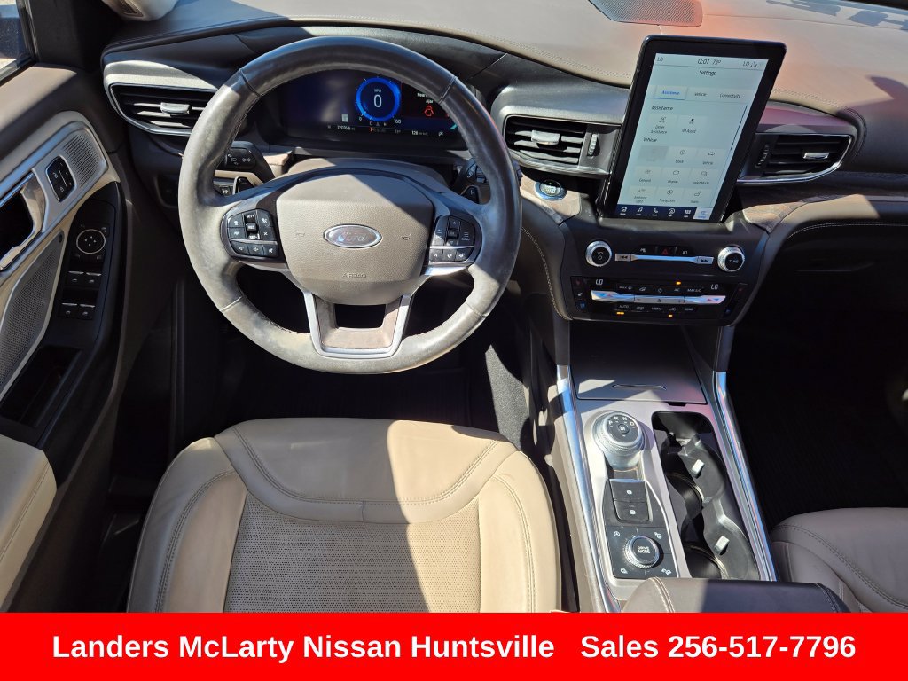 Used 2020 Ford Explorer Platinum w/ Premium Technology Package AWD/4WD image 16