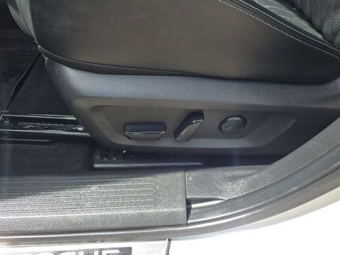 Used 2023 Nissan Rogue Platinum w/ Platinum Premium Package AWD/4WD image 12