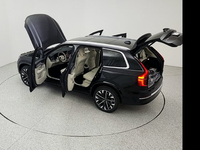 New 2026 Volvo XC90 T8 Ultra w/ Protection Package AWD/4WD image 40