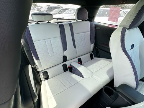 New 2026 MINI Cooper 2-Door Hardtop FWD image 19
