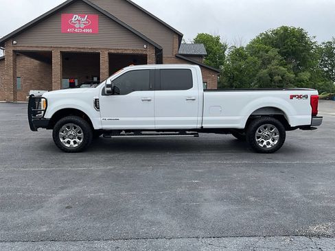 Used 2017 Ford F250 Lariat w/ Chrome Package AWD/4WD image 2
