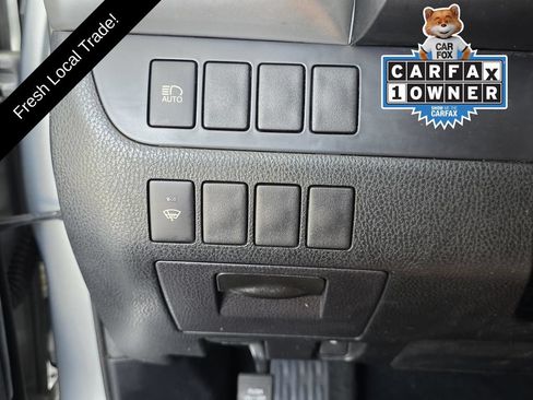 Used 2019 Toyota Highlander LE AWD/4WD image 21