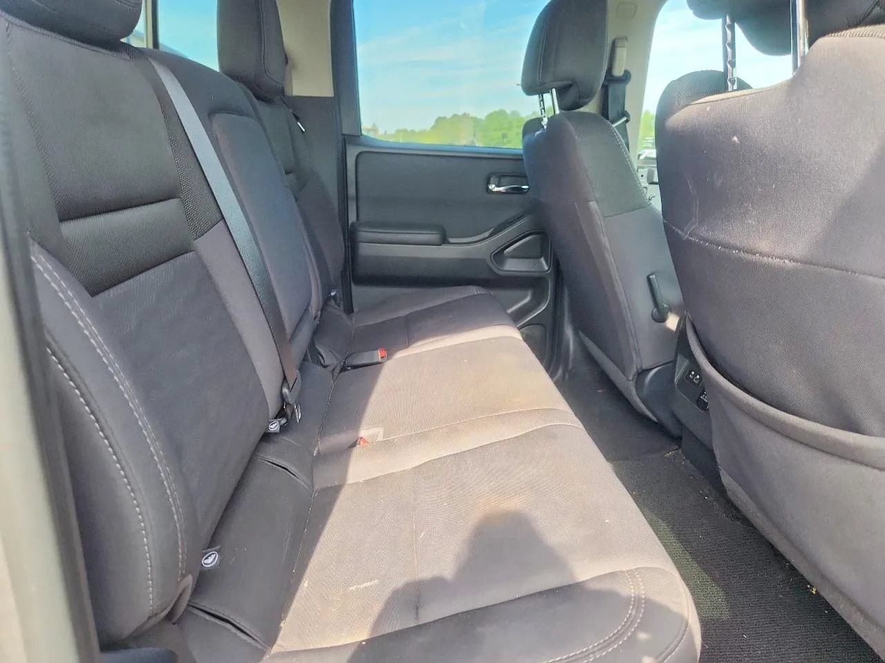 Used 2024 Nissan Frontier SV w/ SV Convenience Package RWD image 10