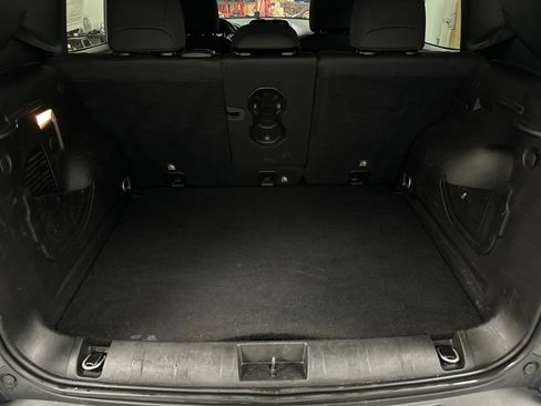Used 2020 Jeep Renegade Latitude w/ Cold Weather Group AWD/4WD image 12