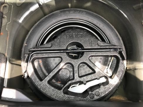 Used 2016 Ford Fiesta SE FWD image 13