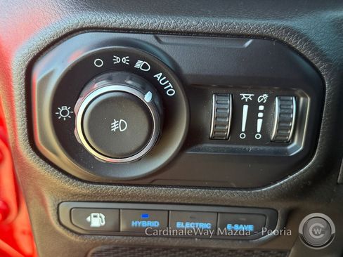 Used 2021 Jeep Wrangler Unlimited Sahara w/ Cold Weather Group image 23