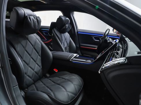 Certified 2024 Mercedes-Benz Maybach S 580 4MATIC image 10