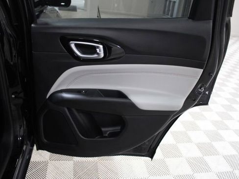 Used 2025 Jeep Compass Limited image 26