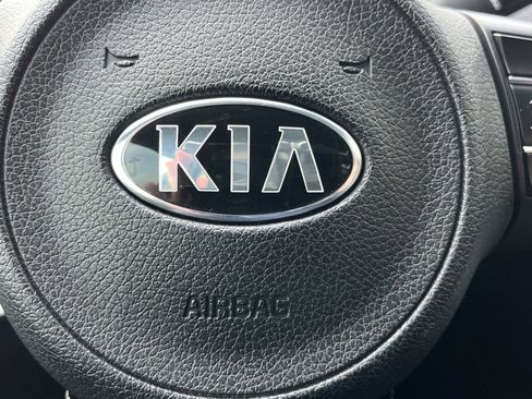 Used 2019 Kia Stinger GT image 35