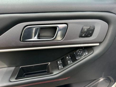 New 2025 Ford Explorer ST-Line w/ Premium Package image 10
