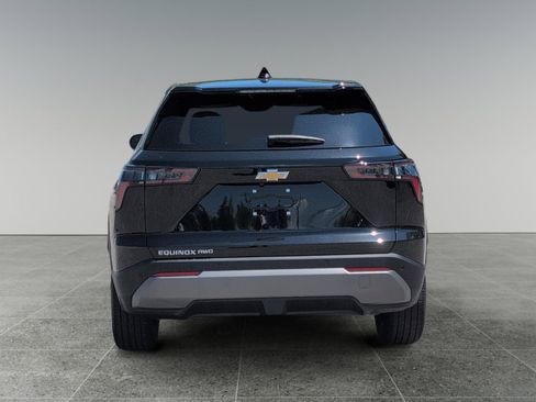 New 2026 Chevrolet Equinox LT AWD/4WD image 4