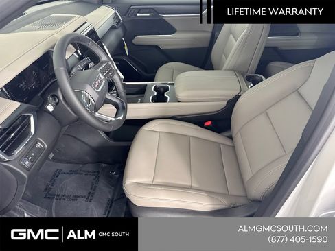 New 2026 GMC Acadia Elevation w/ Elevation Premium Package FWD image 11