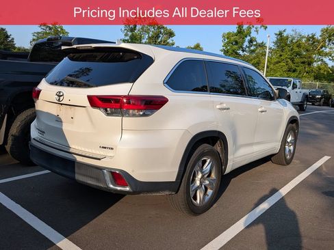 Used 2018 Toyota Highlander Limited FWD image 7