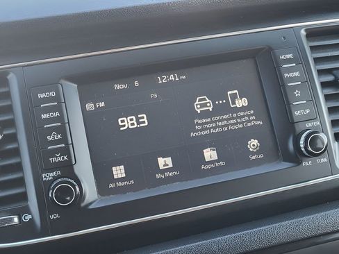 Used 2021 Kia Sedona LX image 15