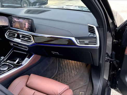 Used 2019 BMW X5 xDrive40i w/ Convenience Package image 18