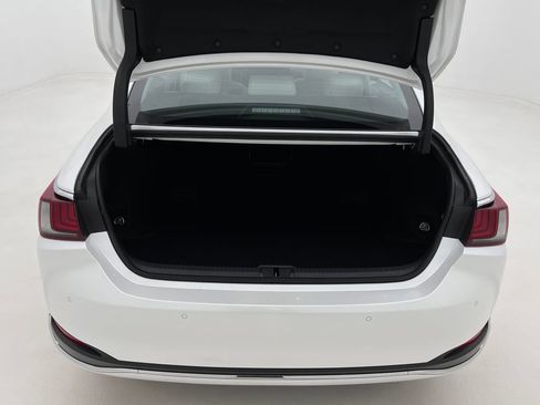 Used 2025 Lexus ES 300h w/ Premium Package image 22