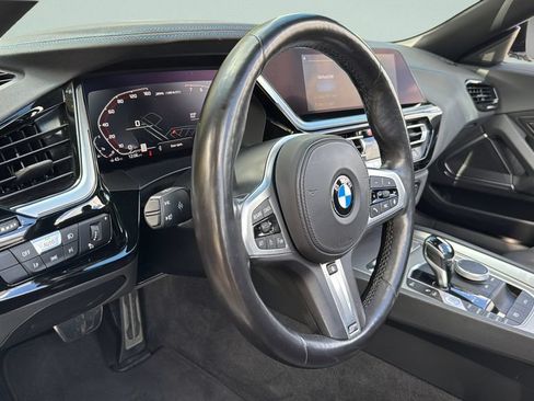 Used 2021 BMW Z4 M40i w/ Premium Package RWD image 9