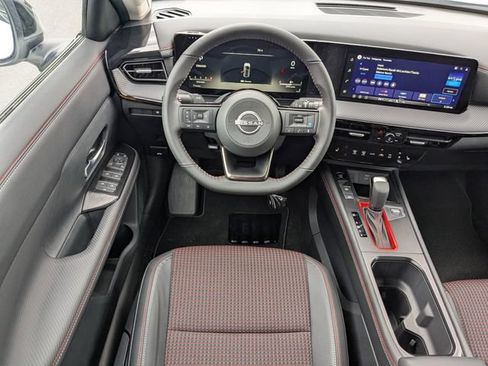 New 2026 Nissan Kicks SR w/ Cold Weather Package FWD image 25