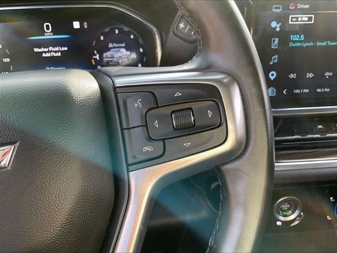 Used 2023 Chevrolet Silverado 1500 LT AWD/4WD image 23