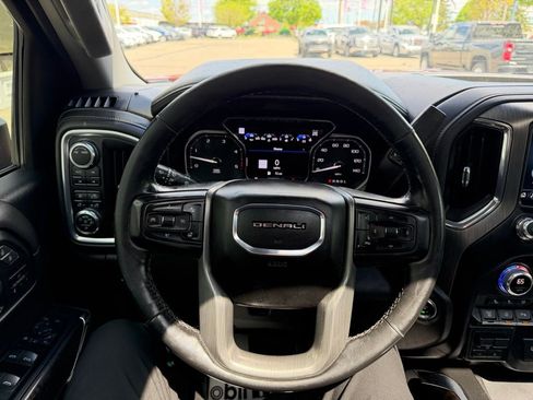 Used 2022 GMC Sierra 3500 Denali w/ Denali Ultimate Package AWD/4WD image 22