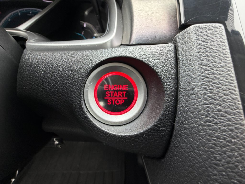 Used 2018 Honda Civic Touring image 25