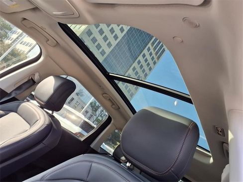 New 2026 Lincoln Nautilus Premier w/ Equipment Group 102A image 9