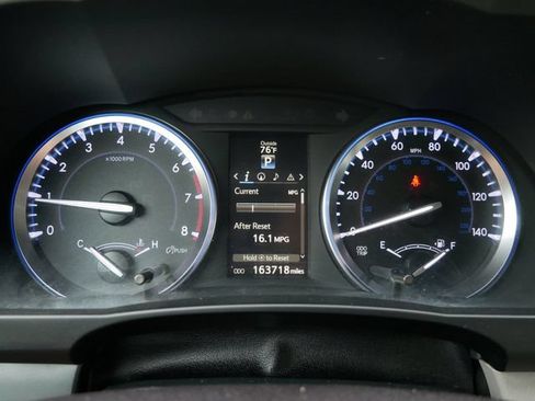 Used 2015 Toyota Highlander XLE AWD/4WD image 27