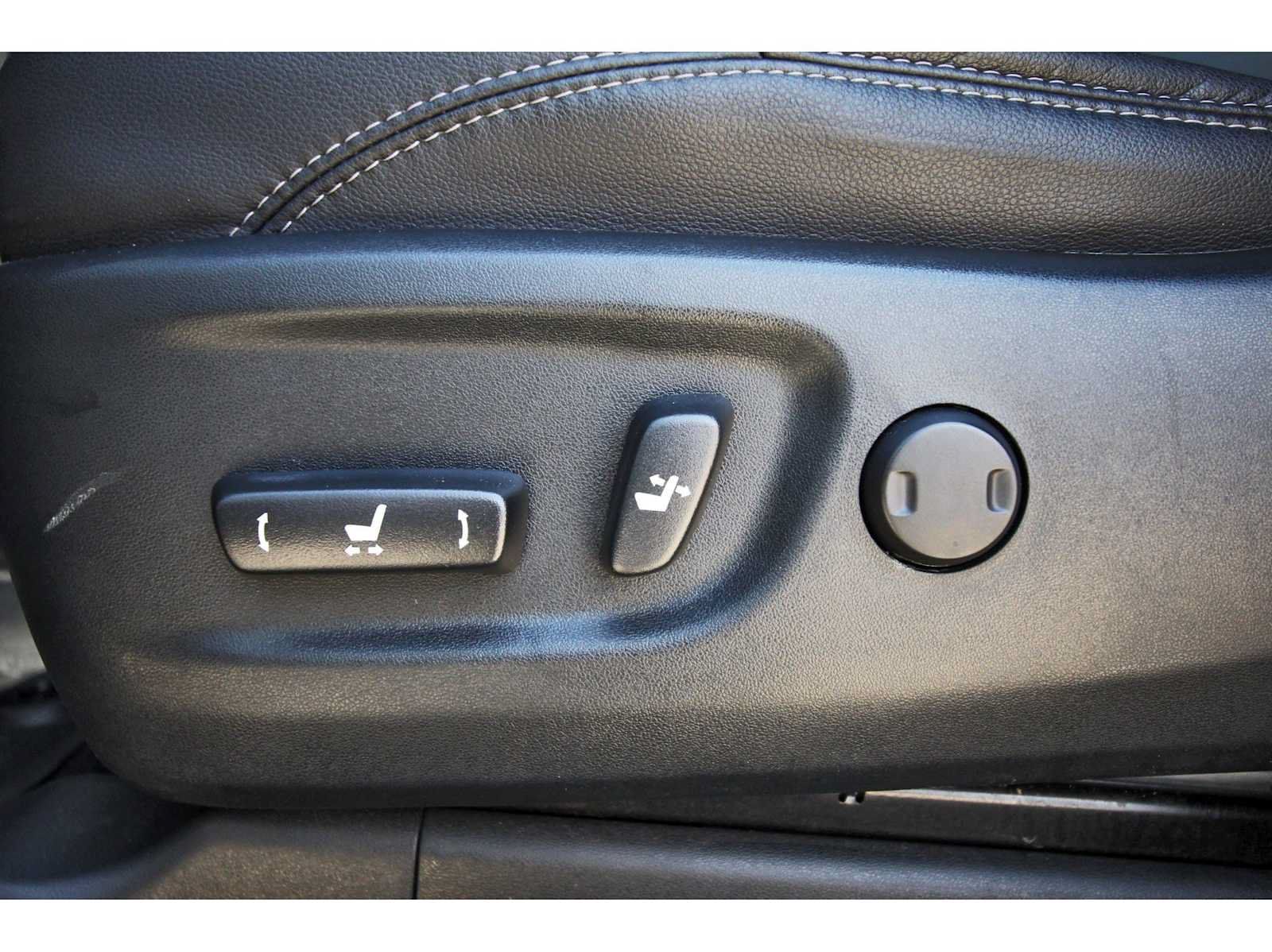 Used 2023 Toyota 4Runner SR5 Premium w/ Moonroof Package RWD image 27