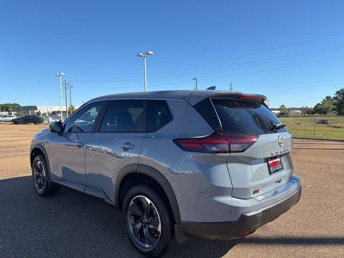 New 2026 Nissan Rogue SV image 2