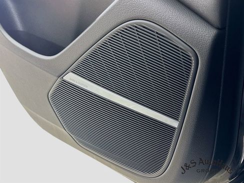 Used 2023 Audi Q8 Premium Plus w/ Premium Plus Package image 32