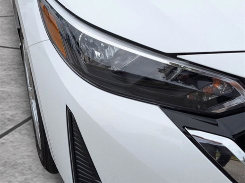 New 2025 Nissan Sentra S image 9