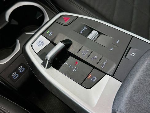 Used 2025 BMW X1 xDrive28i image 24